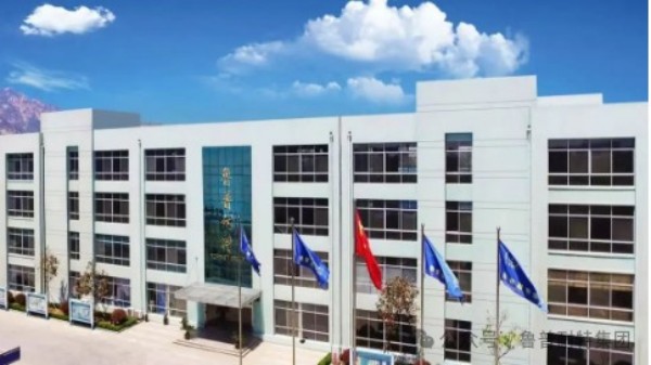 再起航丨翟墨携“鲁普耐特”定制绳索，挑战人类***环航南极洲